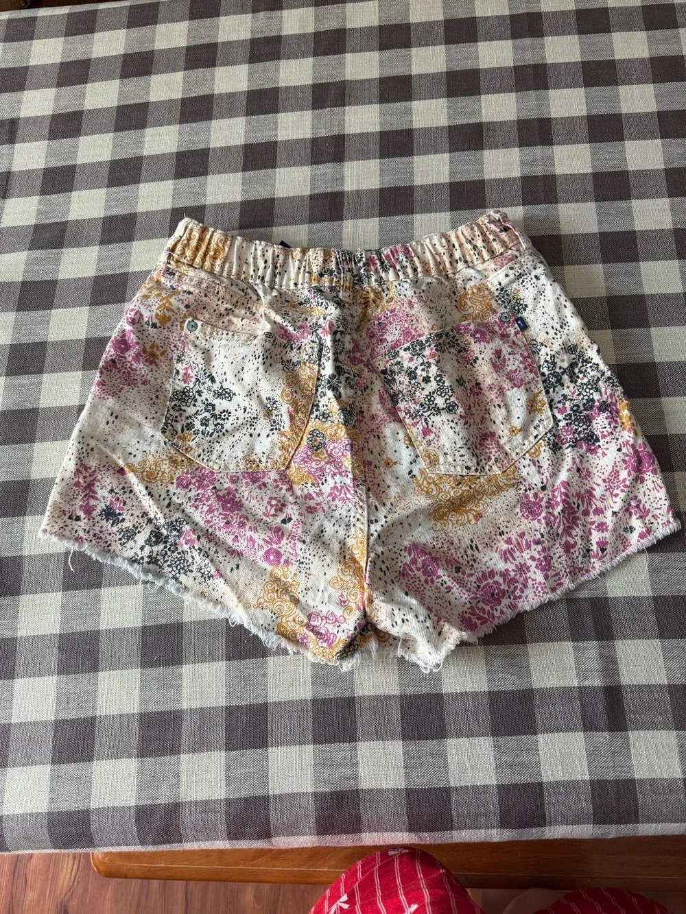Pilcro High Waist Floral Print Shorts in White, Pink & Gold